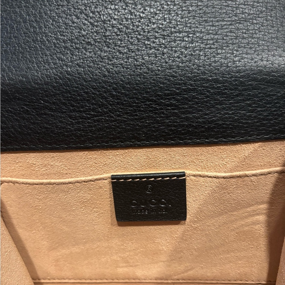 Gucci Linea Totem Black Leather Bag With Crystal Butterfly - Picture 7 of 15